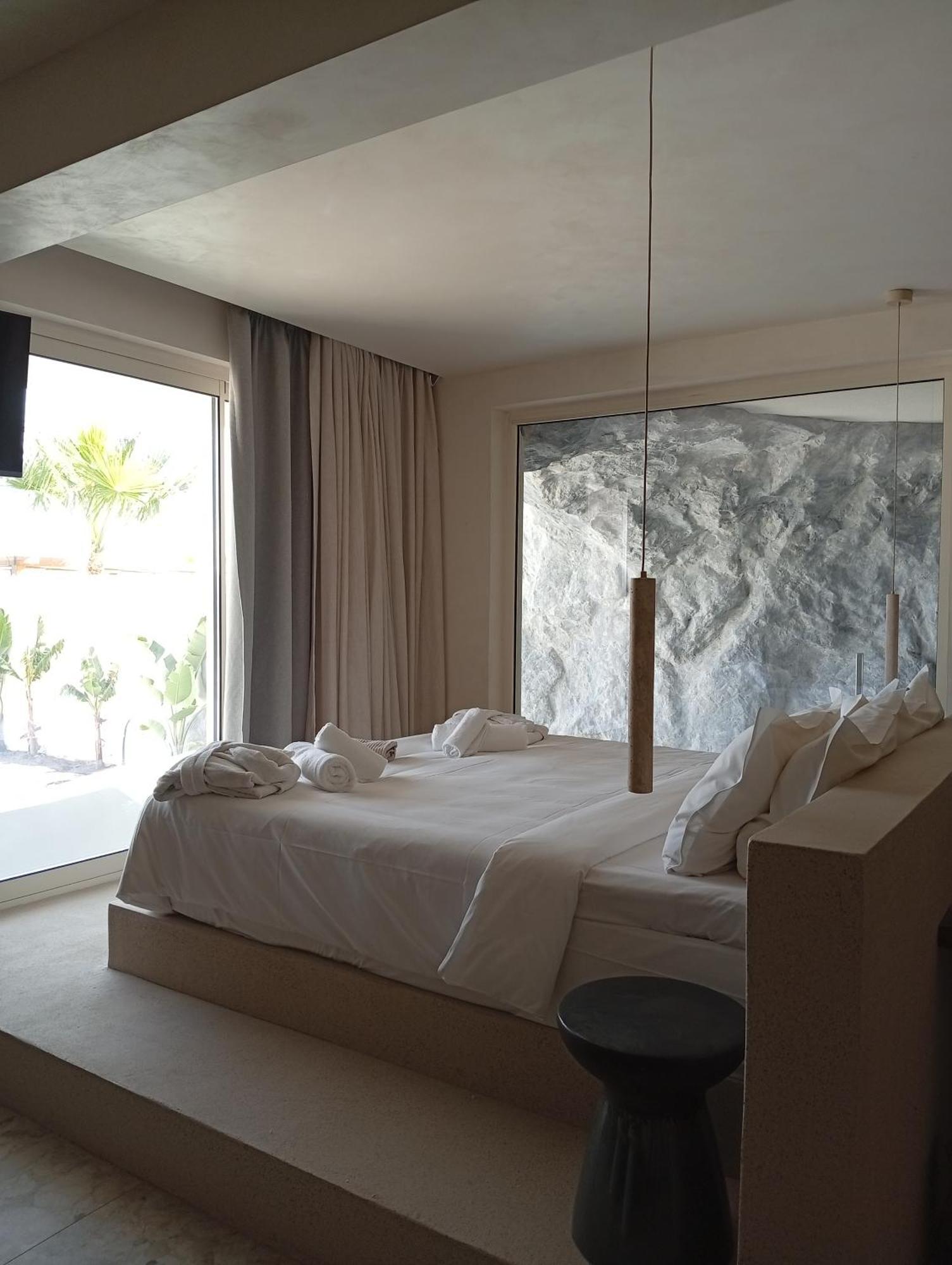 Uzenie All Suites Boutique Resort (Adults Only) Аделианос Кампос Экстерьер фото