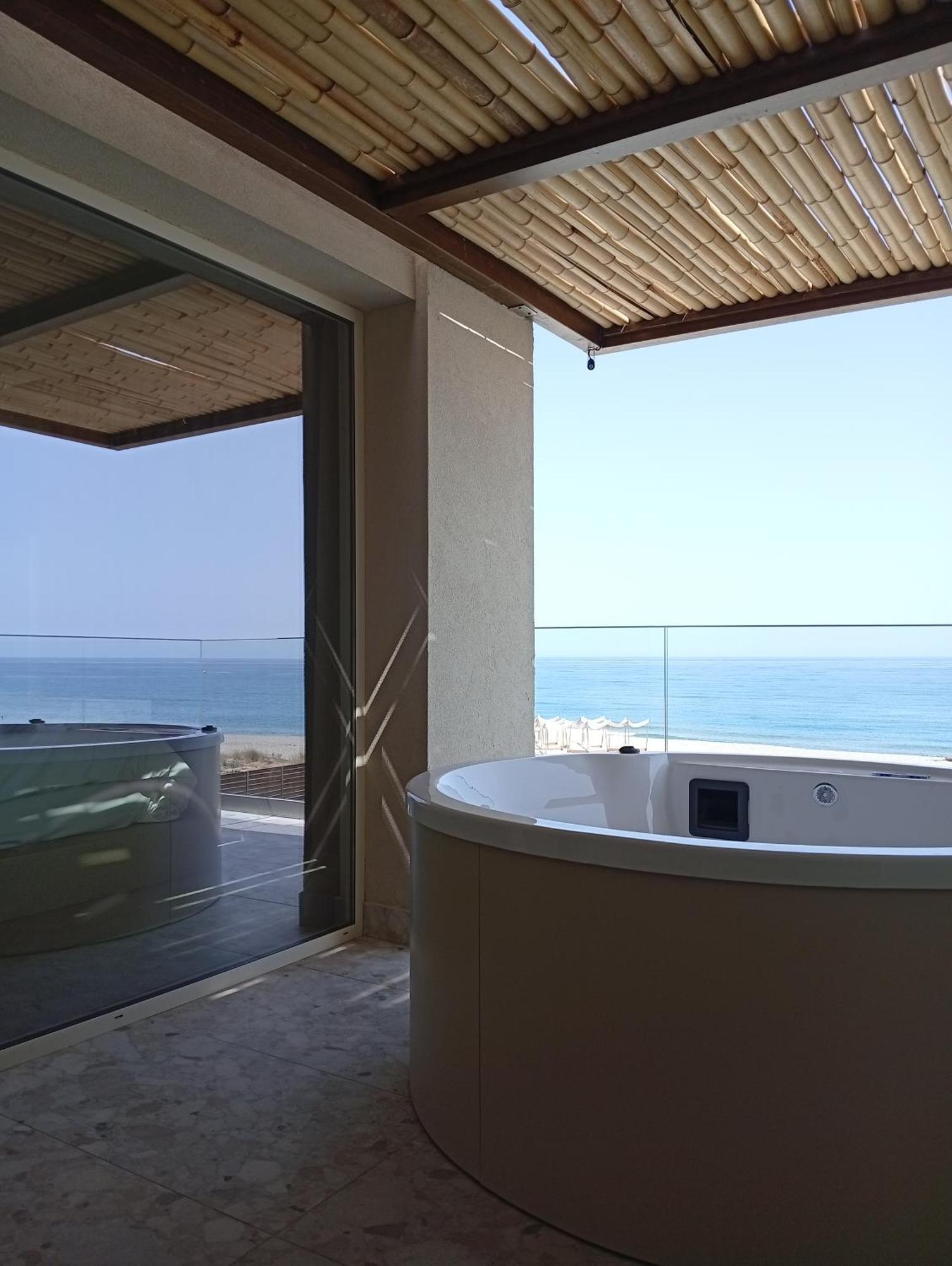 Uzenie All Suites Boutique Resort (Adults Only) Аделианос Кампос Экстерьер фото
